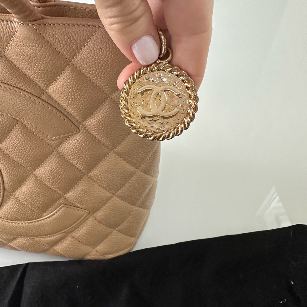 CHANEL Caviar Medallion Tote - Picture 2 of 6
